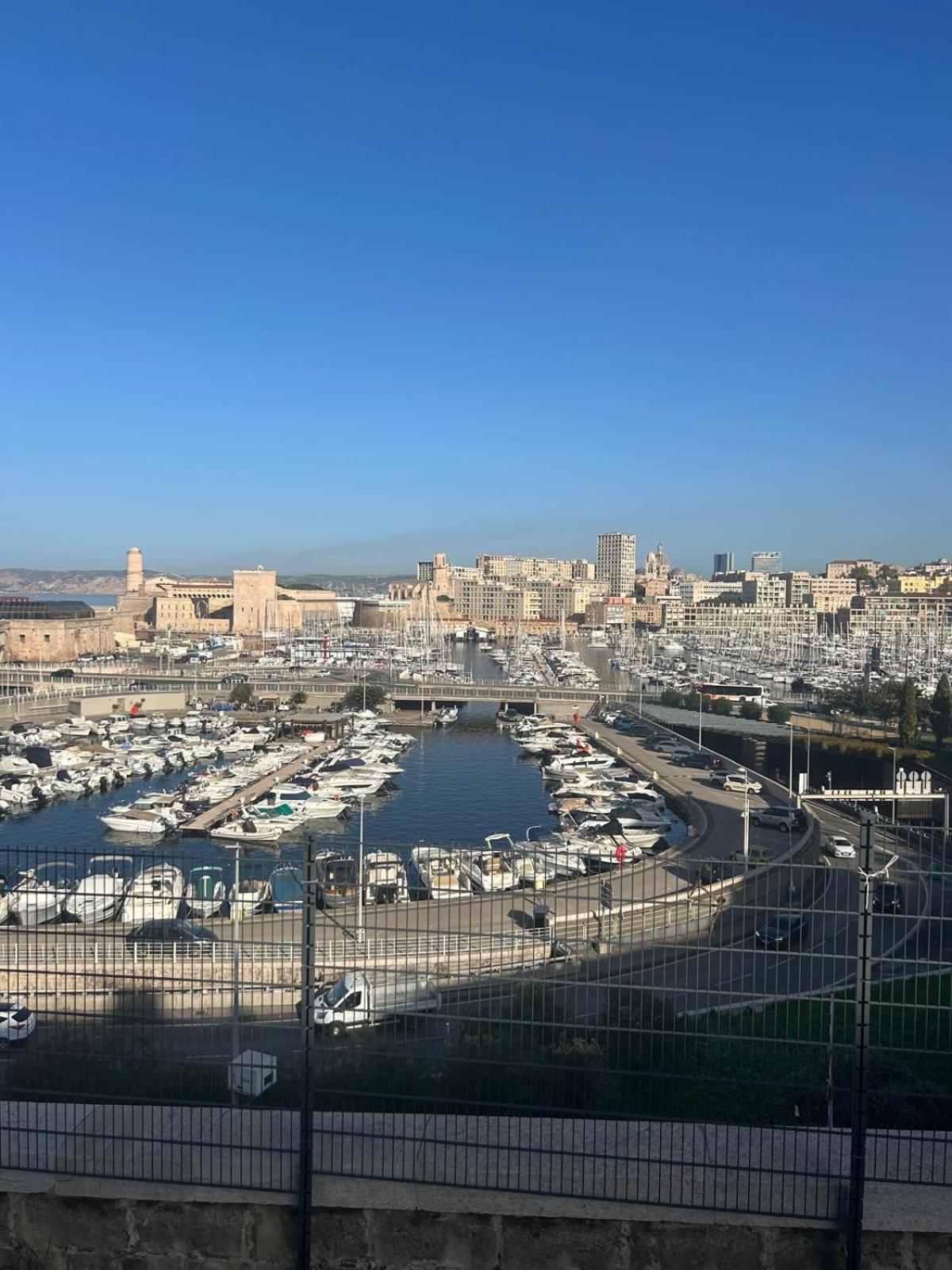 Le Saint Victor Apartment Marseille Exterior photo